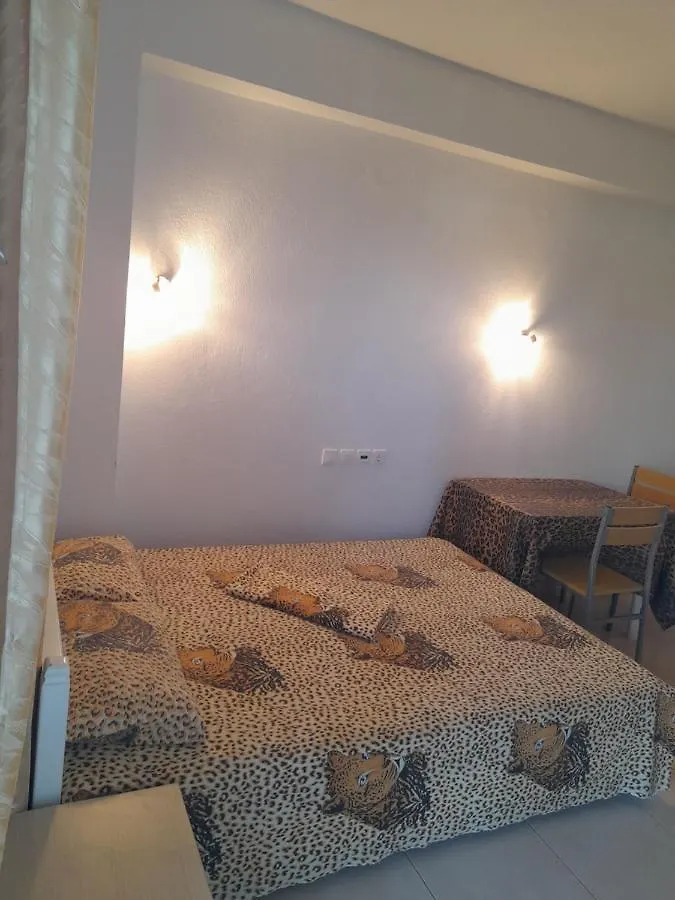 Апарт-отель Villa Leopard Ставрос