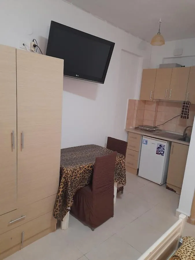 Апарт-отель Villa Leopard Ставрос
