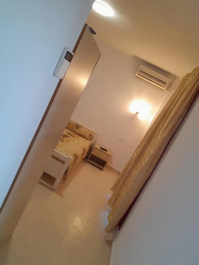 Villa Leopard Ставрос Апарт-отель